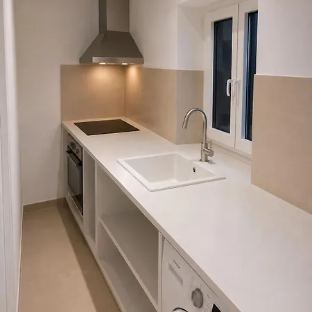 Milos White Pearl *